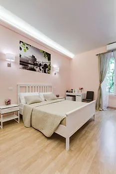 Bq House Milizie Luxury B&B 3*
